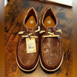 NWT Ariat Hilo Shoes in color Brown Floral Emboss